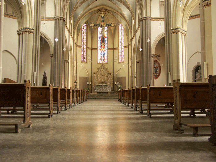 1303139523356_Kirche_Innenansicht.gif (c) M. Lamers